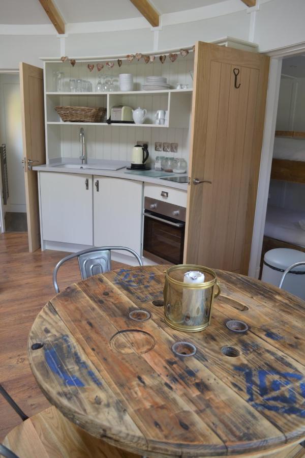 East Thorne Glamping Vila Bude Exterior foto